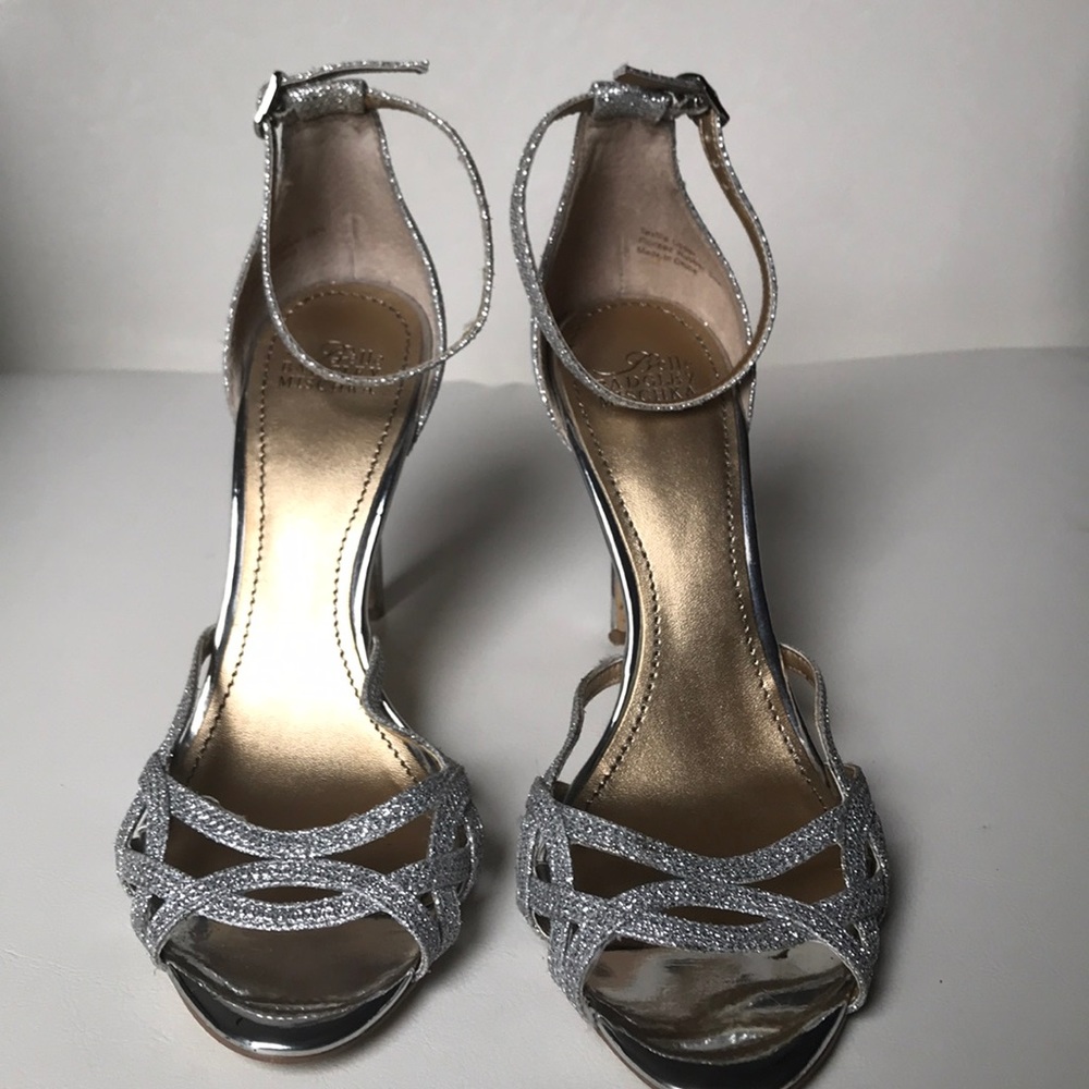 Belle Badgley Mischka Silver Glitter Heels | Formal | 8.5 - Picture 8 of 8